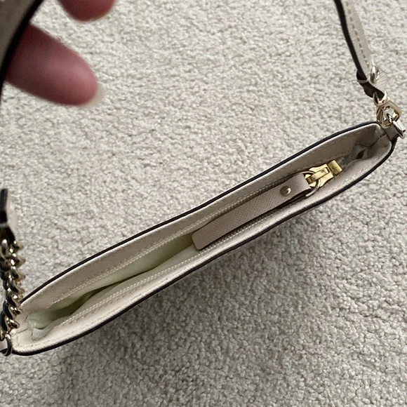 Wristlet - Picture 5 of 9